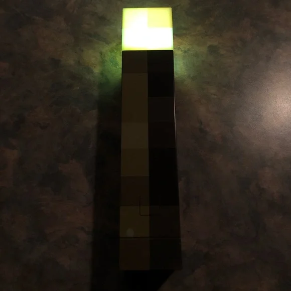 2012 ThinkGeek Minecraft 11” Torch Light - Picture 8 of 9